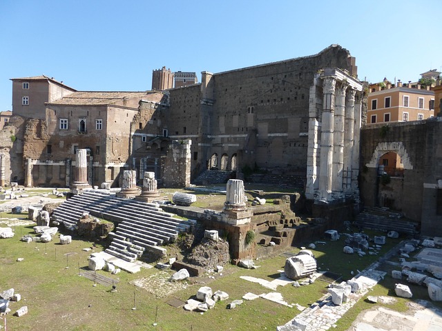 10. Forum Etkin ile Kültürel Konular Üzerine Derinlemesine Tartışmalar 10. Forum Etkin ile Kültürel Konular Üzerine Derinlemesine Tartışmalar